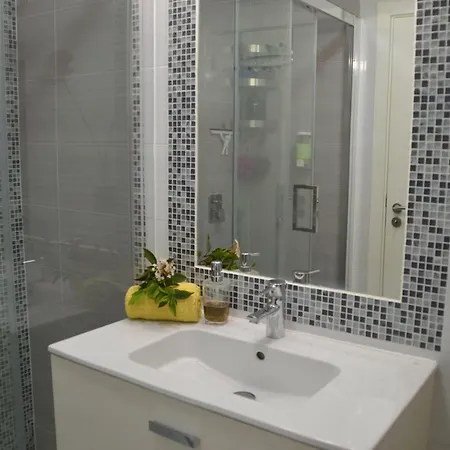 Amazing & Pool With Garden * Sesimbra