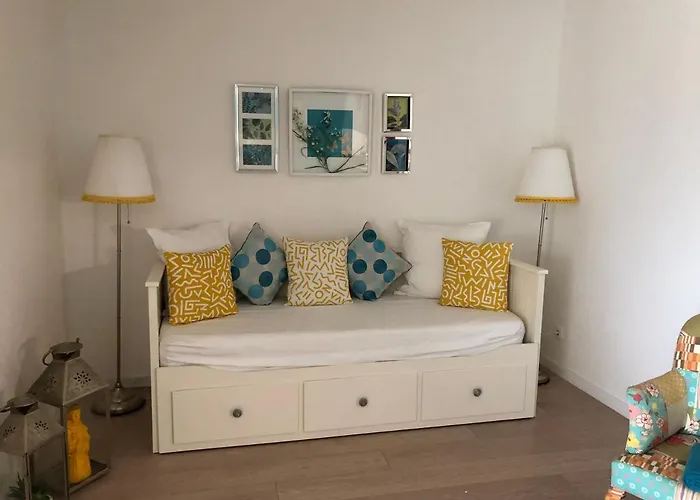 Amazing & Pool With Garden 別荘