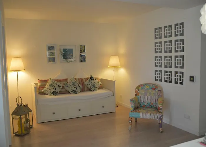 Amazing & Pool With Garden * セシンブラ