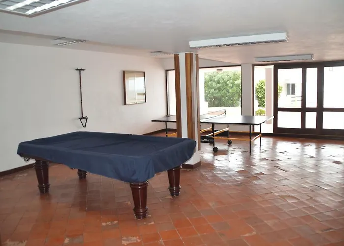 Amazing & Pool With Garden 別荘