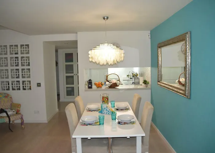 Amazing & Pool With Garden 別荘 *