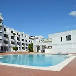 Dom wakacyjny Amazing & Pool With Garden *