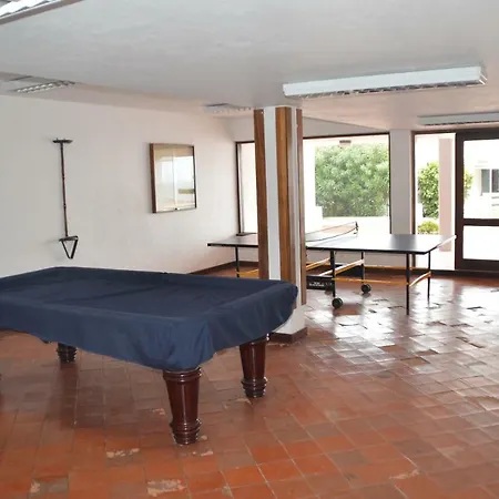 Amazing & Pool With Garden Vakantiehuis