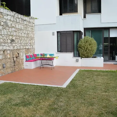 Amazing & Pool With Garden Сasa de vacaciones *