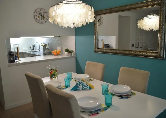 Amazing & Pool With Garden Σεσίμπρα