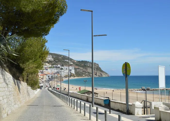 Amazing & Pool With Garden * Σεσίμπρα